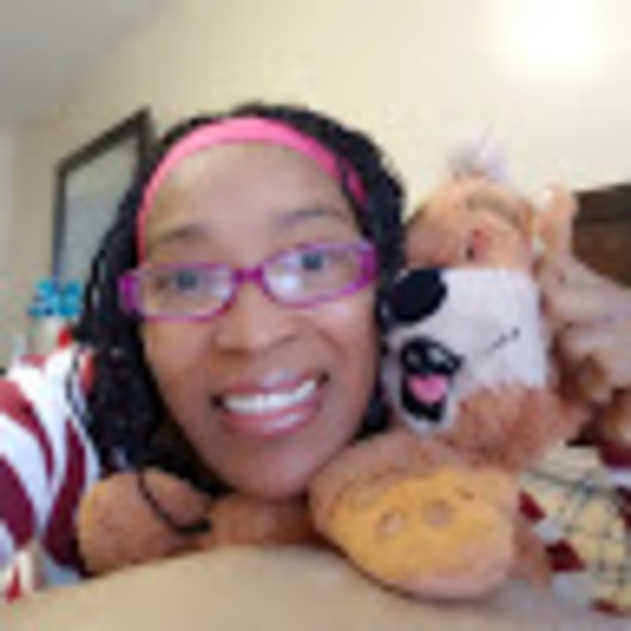 Meet your Posher, Angela - Picture 1 of 1